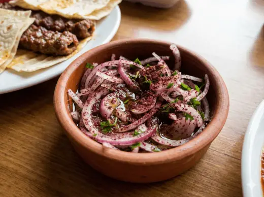 Sumaklı Soğan